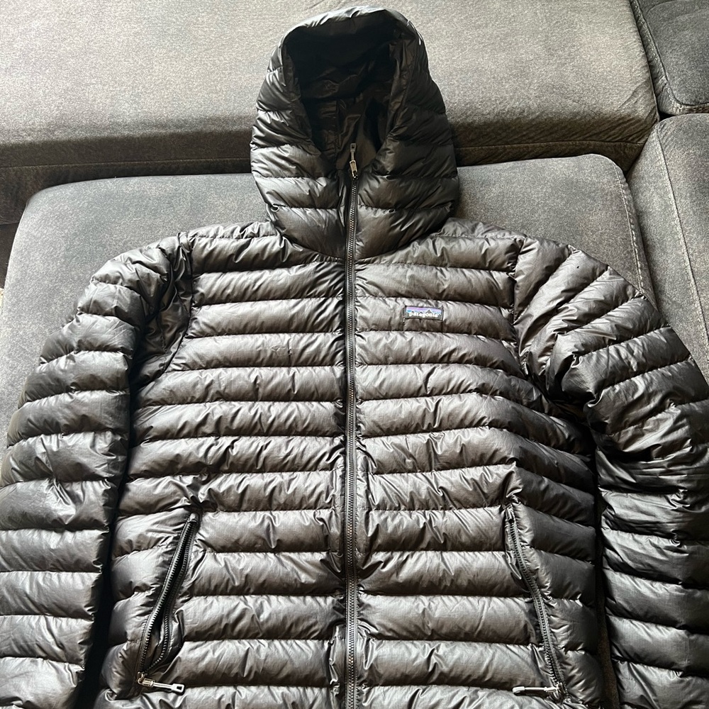 Men’s Patagonia Down Hoodie Size L